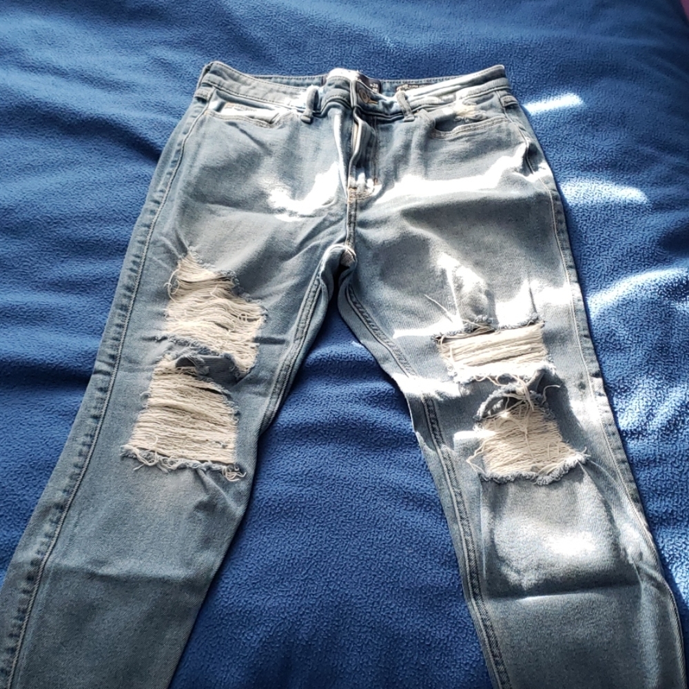 Hollister light wash crop jean
